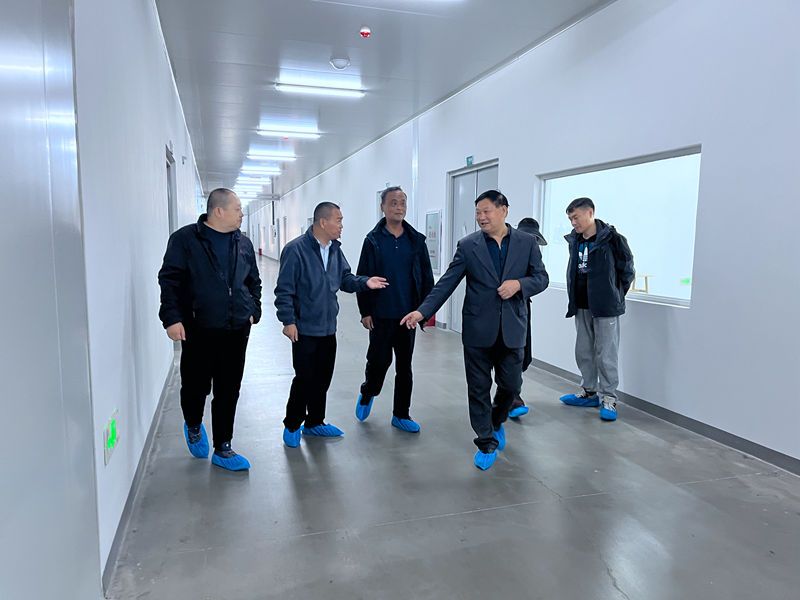 河南省電視臺(tái)、焦作市衛(wèi)健委領(lǐng)導(dǎo)到公司參觀！